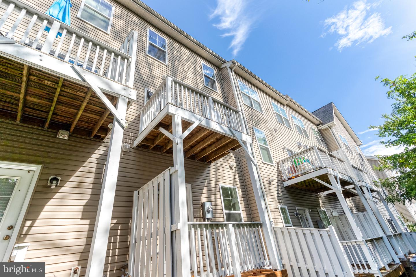 1575 RENATE DR, WOODBRIDGE, Virginia 22192, 3 Bedrooms Bedrooms, ,3 BathroomsBathrooms,Residential,For sale,1575 RENATE DR,VAPW2104958 MLS # VAPW2104958