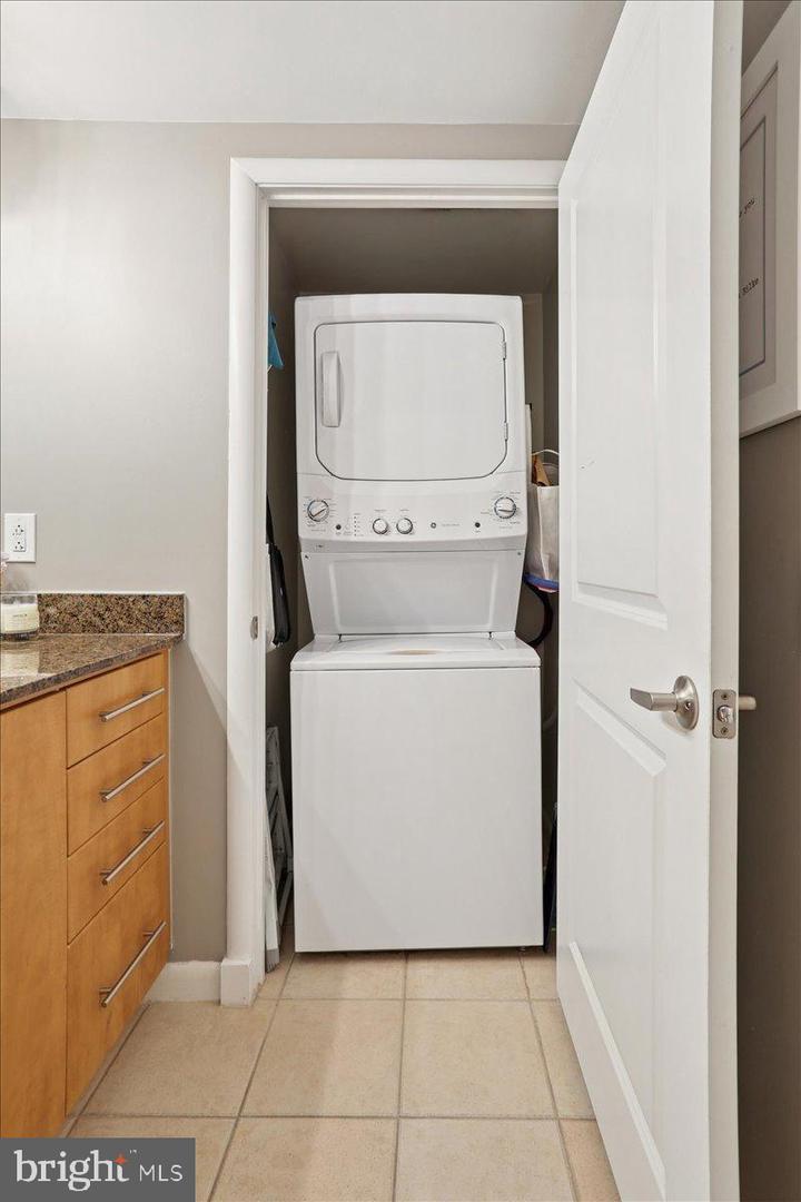 1021 N GARFIELD ST #806, ARLINGTON, Virginia 22201, 1 Room Rooms,1 BathroomBathrooms,Residential,For sale,1021 N GARFIELD ST #806,VAAR2064288 MLS # VAAR2064288 1021 N GARFIELD ST #806, ARLINGTON, Virginia 22201, 1 Room Rooms,1 BathroomBathrooms,Residential,For sale,1021 N GARFIELD ST #806,VAAR2064288 MLS # VAAR2064288