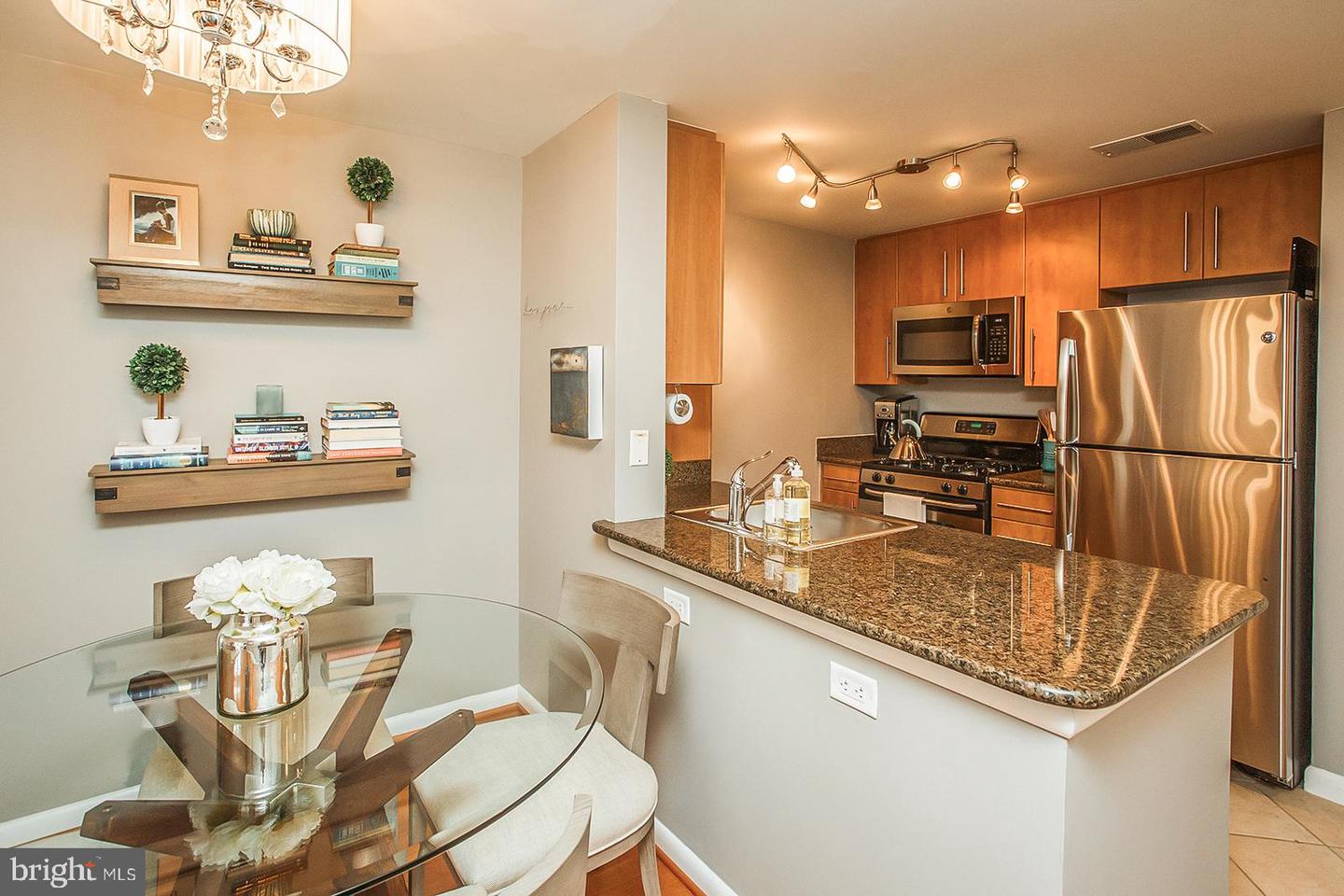 1021 N GARFIELD ST #806, ARLINGTON, Virginia 22201, 1 Room Rooms,1 BathroomBathrooms,Residential,For sale,1021 N GARFIELD ST #806,VAAR2064288 MLS # VAAR2064288