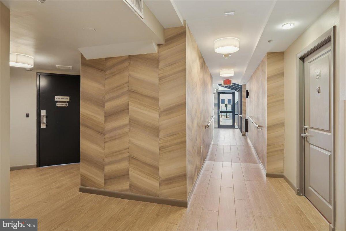 1021 N GARFIELD ST #806, ARLINGTON, Virginia 22201, 1 Room Rooms,1 BathroomBathrooms,Residential,For sale,1021 N GARFIELD ST #806,VAAR2064288 MLS # VAAR2064288 1021 N GARFIELD ST #806, ARLINGTON, Virginia 22201, 1 Room Rooms,1 BathroomBathrooms,Residential,For sale,1021 N GARFIELD ST #806,VAAR2064288 MLS # VAAR2064288