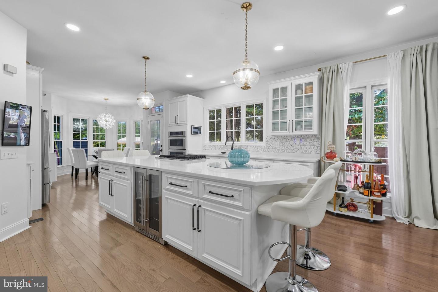 2725 ROBALEED WAY, HERNDON, Virginia 20171, 6 Bedrooms Bedrooms, 20 Rooms Rooms,4 BathroomsBathrooms,Residential,For sale,2725 ROBALEED WAY,VAFX2269916 MLS # VAFX2269916