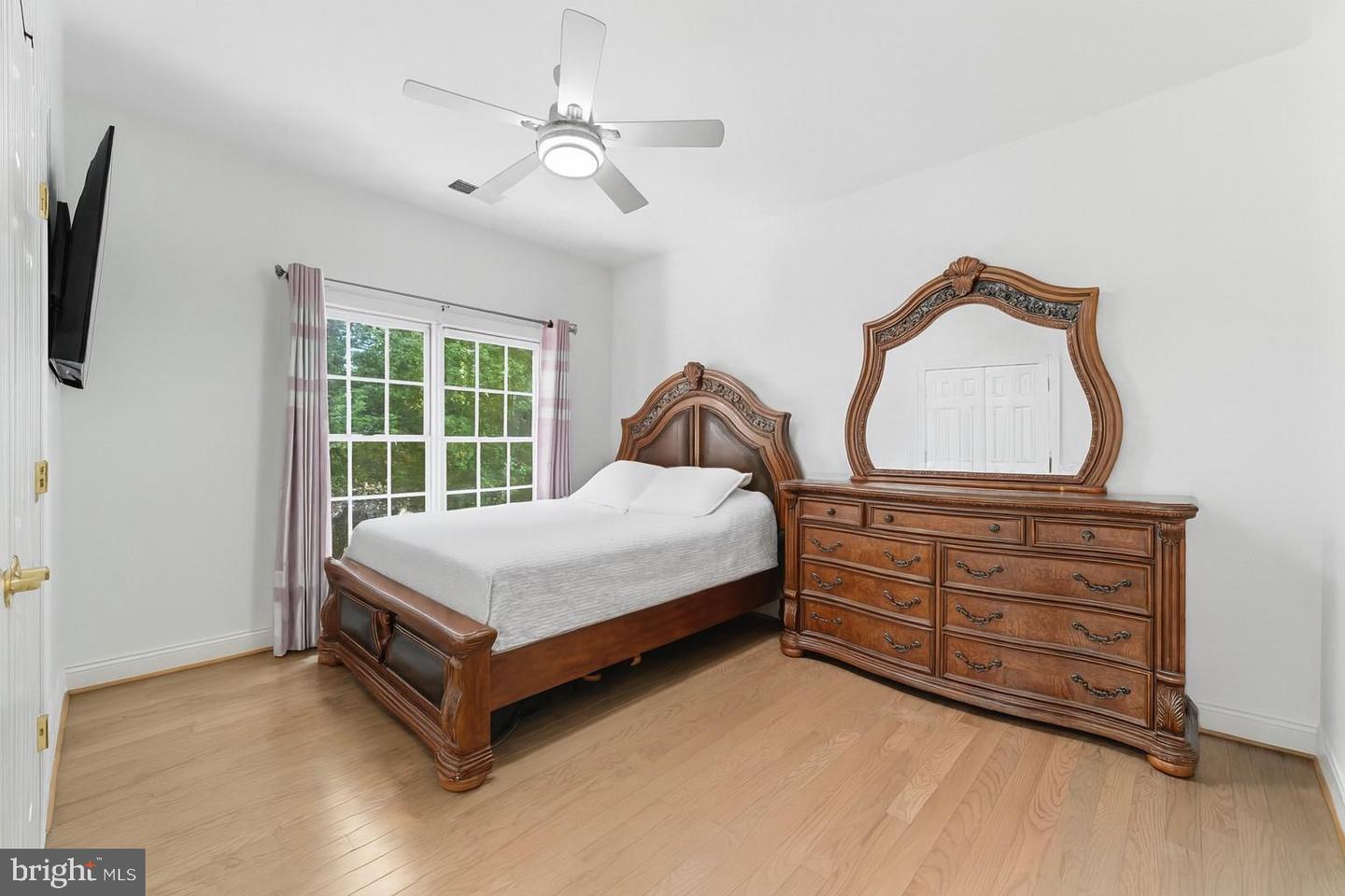 2725 ROBALEED WAY, HERNDON, Virginia 20171, 6 Bedrooms Bedrooms, 20 Rooms Rooms,4 BathroomsBathrooms,Residential,For sale,2725 ROBALEED WAY,VAFX2269916 MLS # VAFX2269916