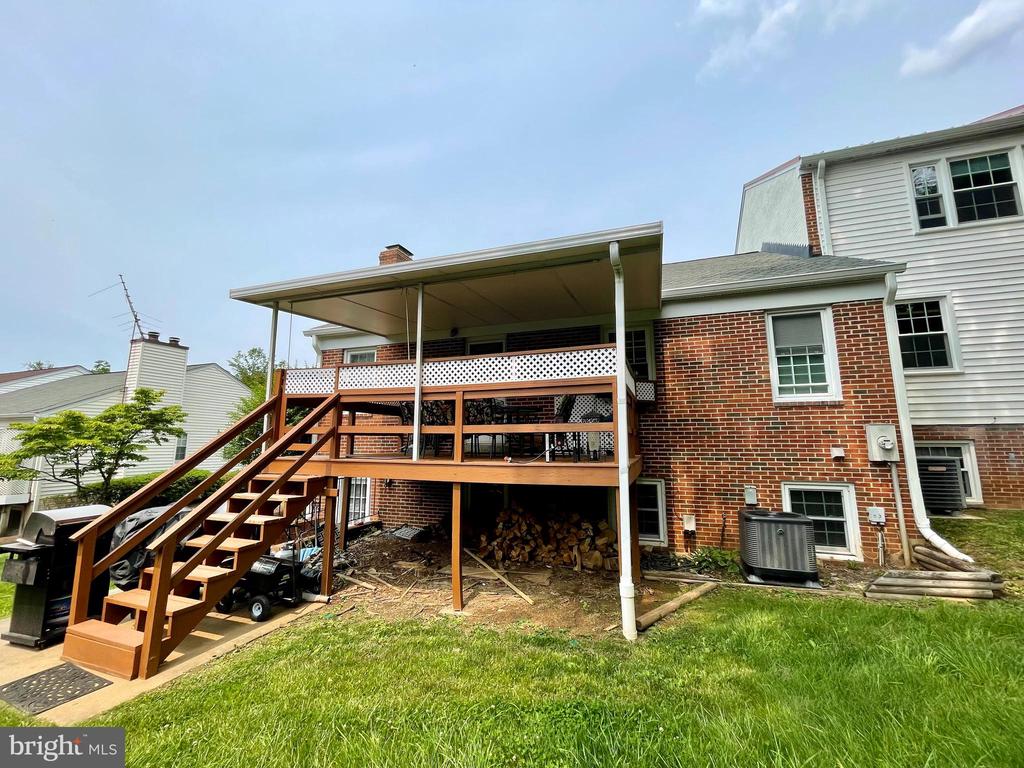 264 FAIRFIELD DR, WARRENTON, Virginia 20186, 2 Bedrooms Bedrooms, ,3 BathroomsBathrooms,Residential,264 FAIRFIELD DR,VAFQ2016938 MLS # VAFQ2016938