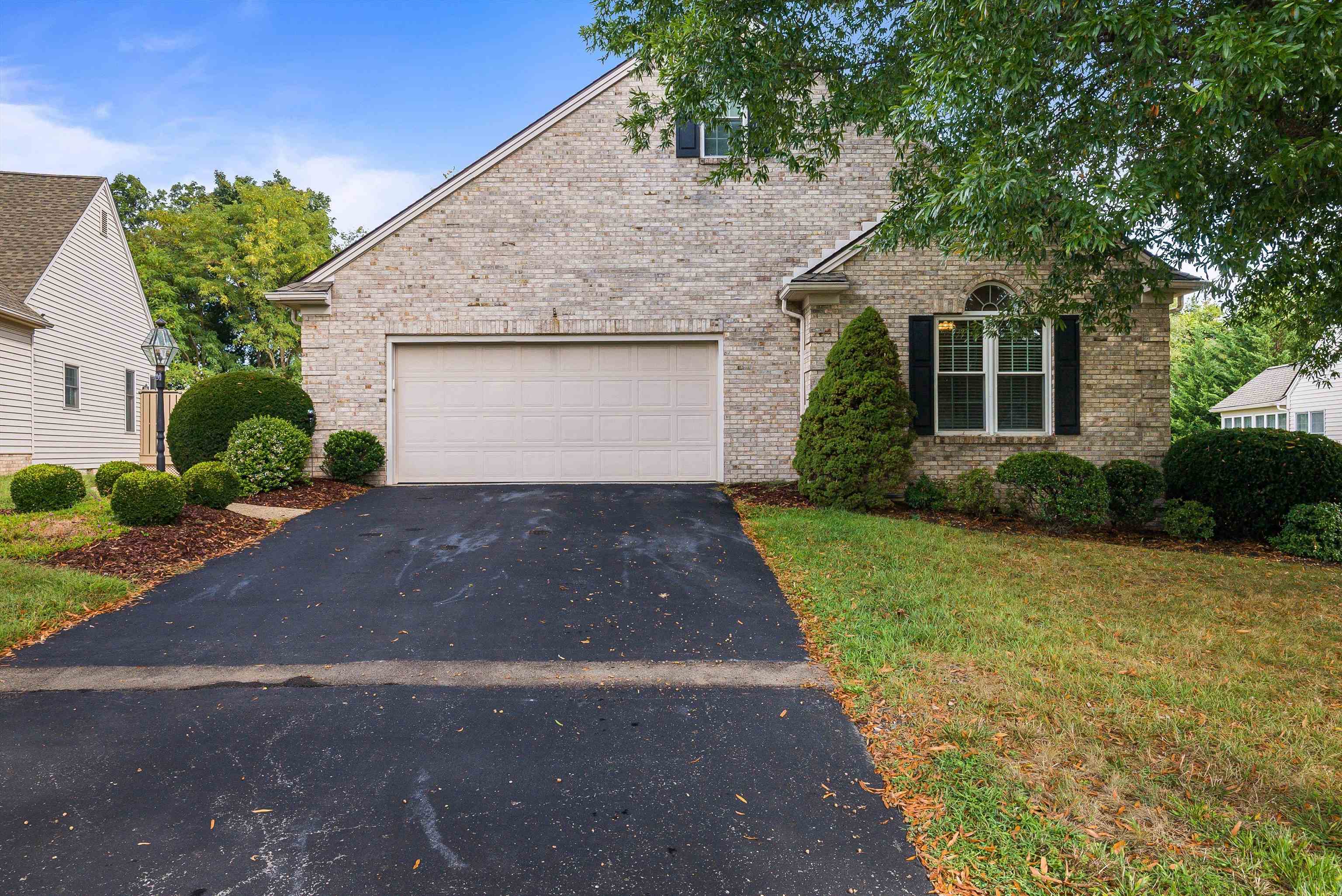 757 GOVERNORS WAY, WAYNESBORO, Virginia 22980, 3 Bedrooms Bedrooms, ,2 BathroomsBathrooms,Residential,757 GOVERNORS WAY,669512 MLS # 669512