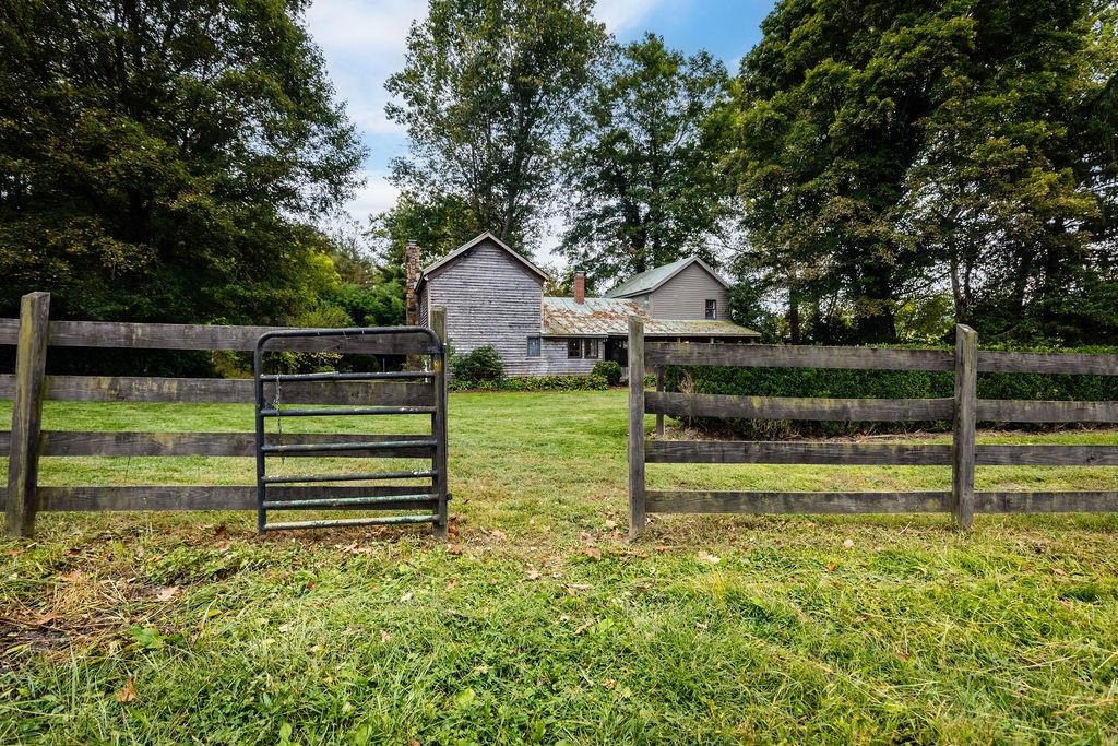 8787 THORNY BRANCH RD, BRIDGEWATER, Virginia 22812, 4 Bedrooms Bedrooms, ,3 BathroomsBathrooms,Residential,8787 THORNY BRANCH RD,669520 MLS # 669520