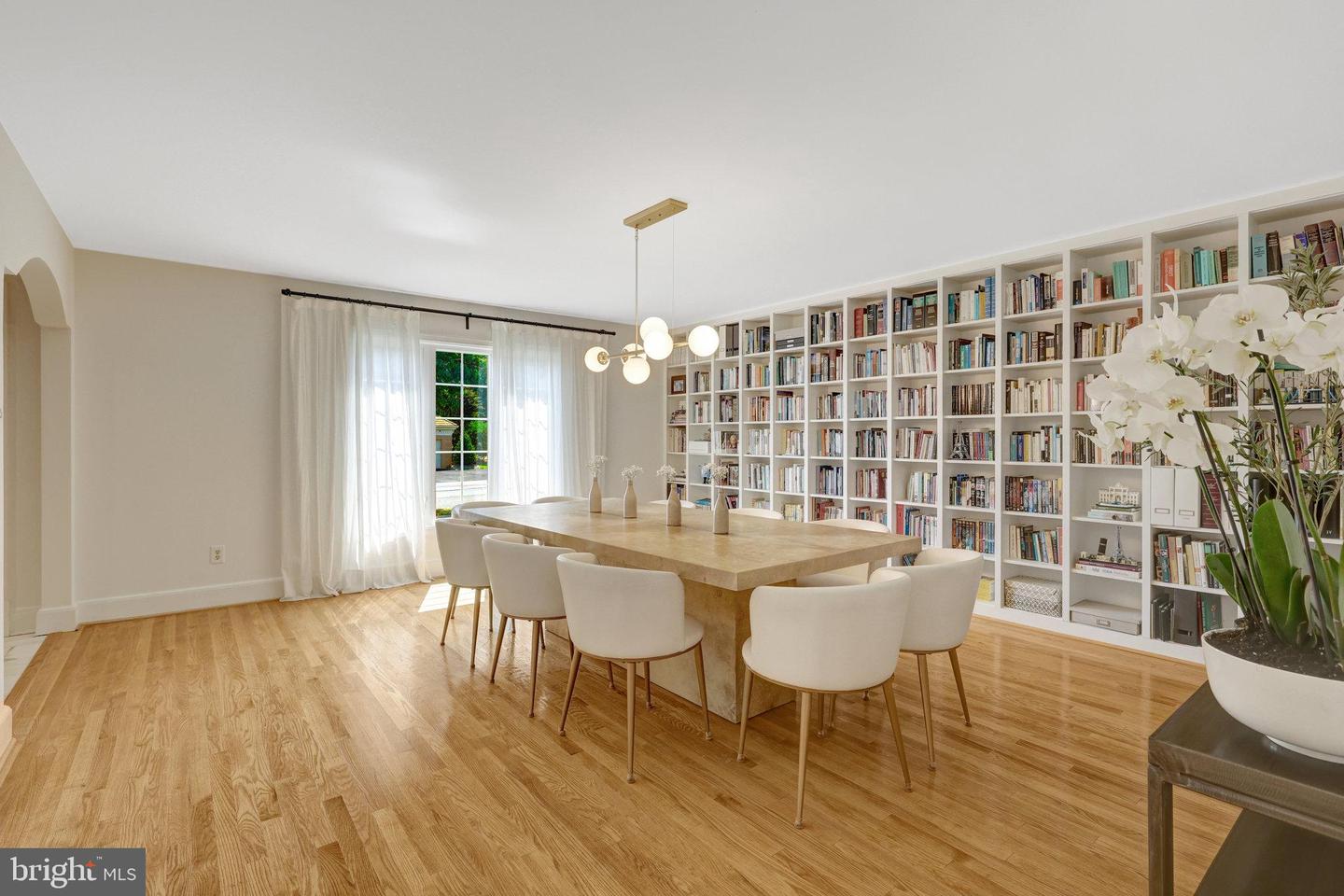 6305 DUNAWAY CT, MCLEAN, Virginia 22101, 6 Bedrooms Bedrooms, ,6 BathroomsBathrooms,Residential,For sale,6305 DUNAWAY CT,VAFX2266276 MLS # VAFX2266276