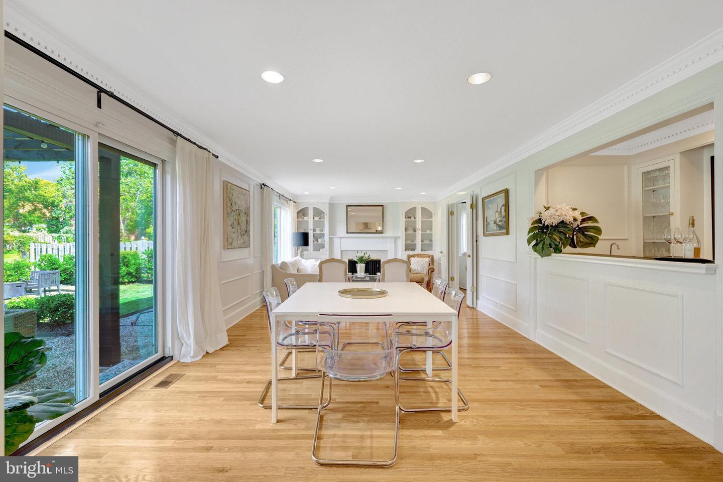 6305 DUNAWAY CT, MCLEAN, Virginia 22101, 6 Bedrooms Bedrooms, ,6 BathroomsBathrooms,Residential,For sale,6305 DUNAWAY CT,VAFX2266276 MLS # VAFX2266276