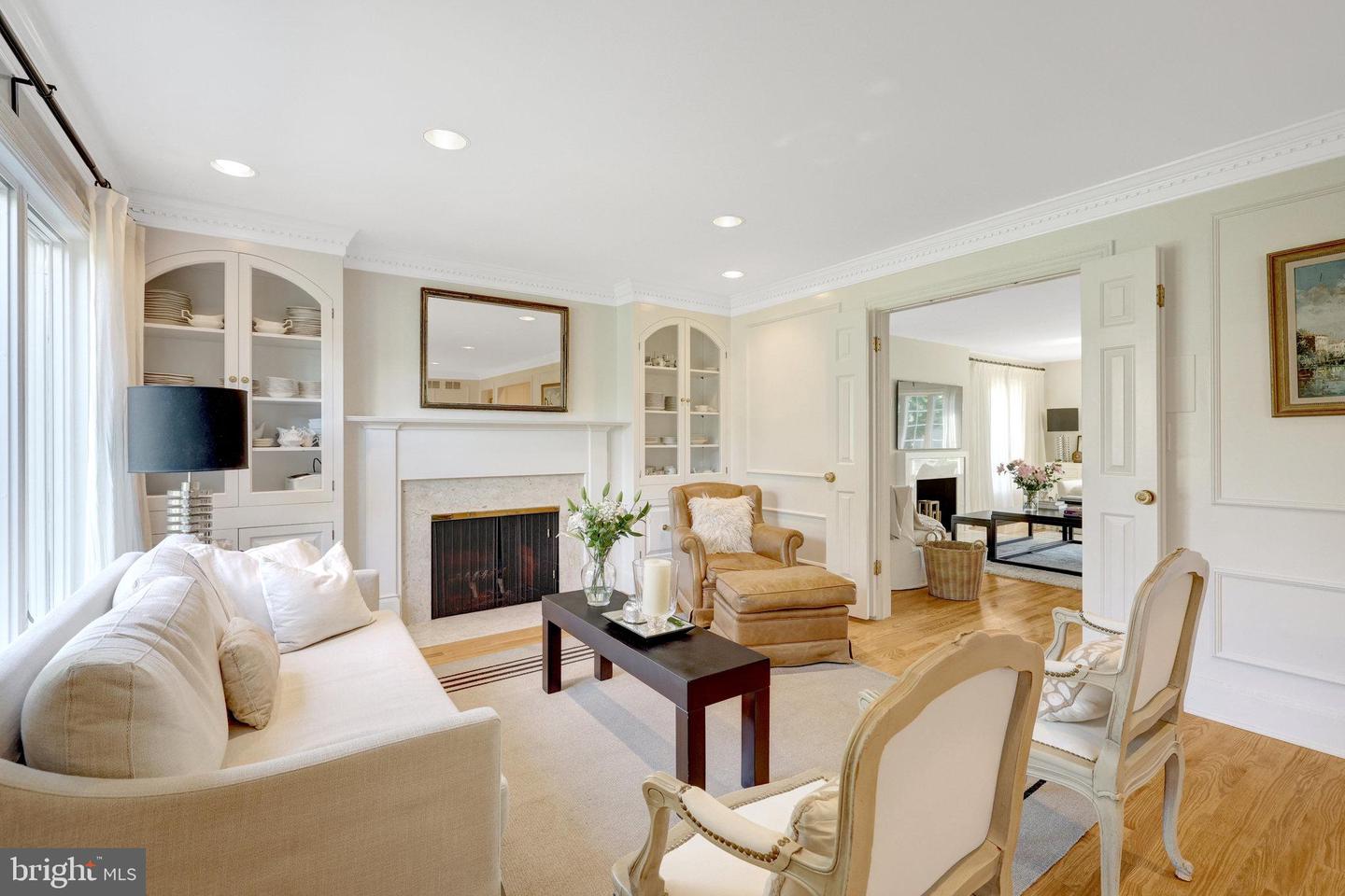 6305 DUNAWAY CT, MCLEAN, Virginia 22101, 6 Bedrooms Bedrooms, ,6 BathroomsBathrooms,Residential,For sale,6305 DUNAWAY CT,VAFX2266276 MLS # VAFX2266276