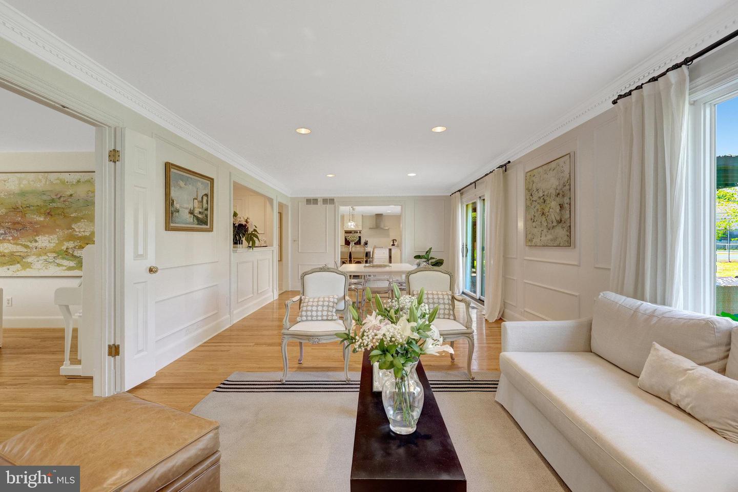 6305 DUNAWAY CT, MCLEAN, Virginia 22101, 6 Bedrooms Bedrooms, ,6 BathroomsBathrooms,Residential,For sale,6305 DUNAWAY CT,VAFX2266276 MLS # VAFX2266276