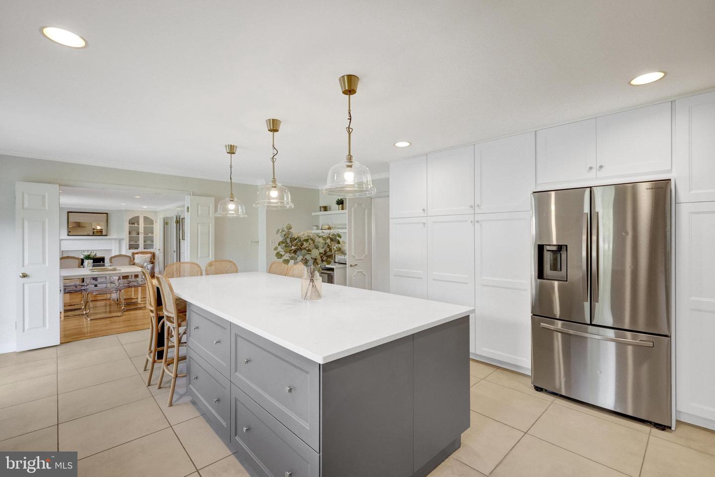 6305 DUNAWAY CT, MCLEAN, Virginia 22101, 6 Bedrooms Bedrooms, ,6 BathroomsBathrooms,Residential,For sale,6305 DUNAWAY CT,VAFX2266276 MLS # VAFX2266276