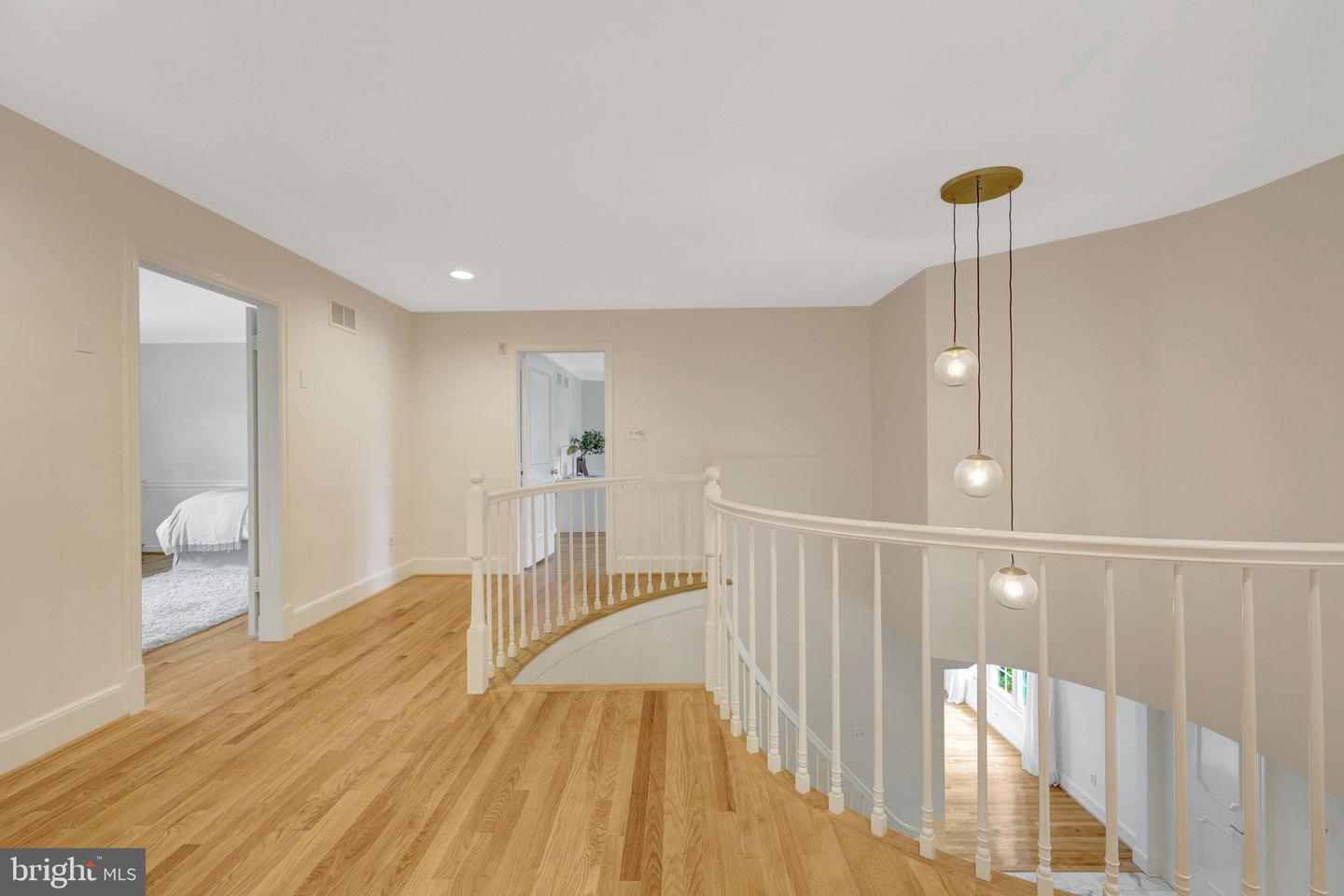6305 DUNAWAY CT, MCLEAN, Virginia 22101, 6 Bedrooms Bedrooms, ,6 BathroomsBathrooms,Residential,For sale,6305 DUNAWAY CT,VAFX2266276 MLS # VAFX2266276