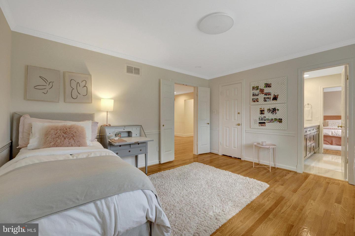 6305 DUNAWAY CT, MCLEAN, Virginia 22101, 6 Bedrooms Bedrooms, ,6 BathroomsBathrooms,Residential,For sale,6305 DUNAWAY CT,VAFX2266276 MLS # VAFX2266276
