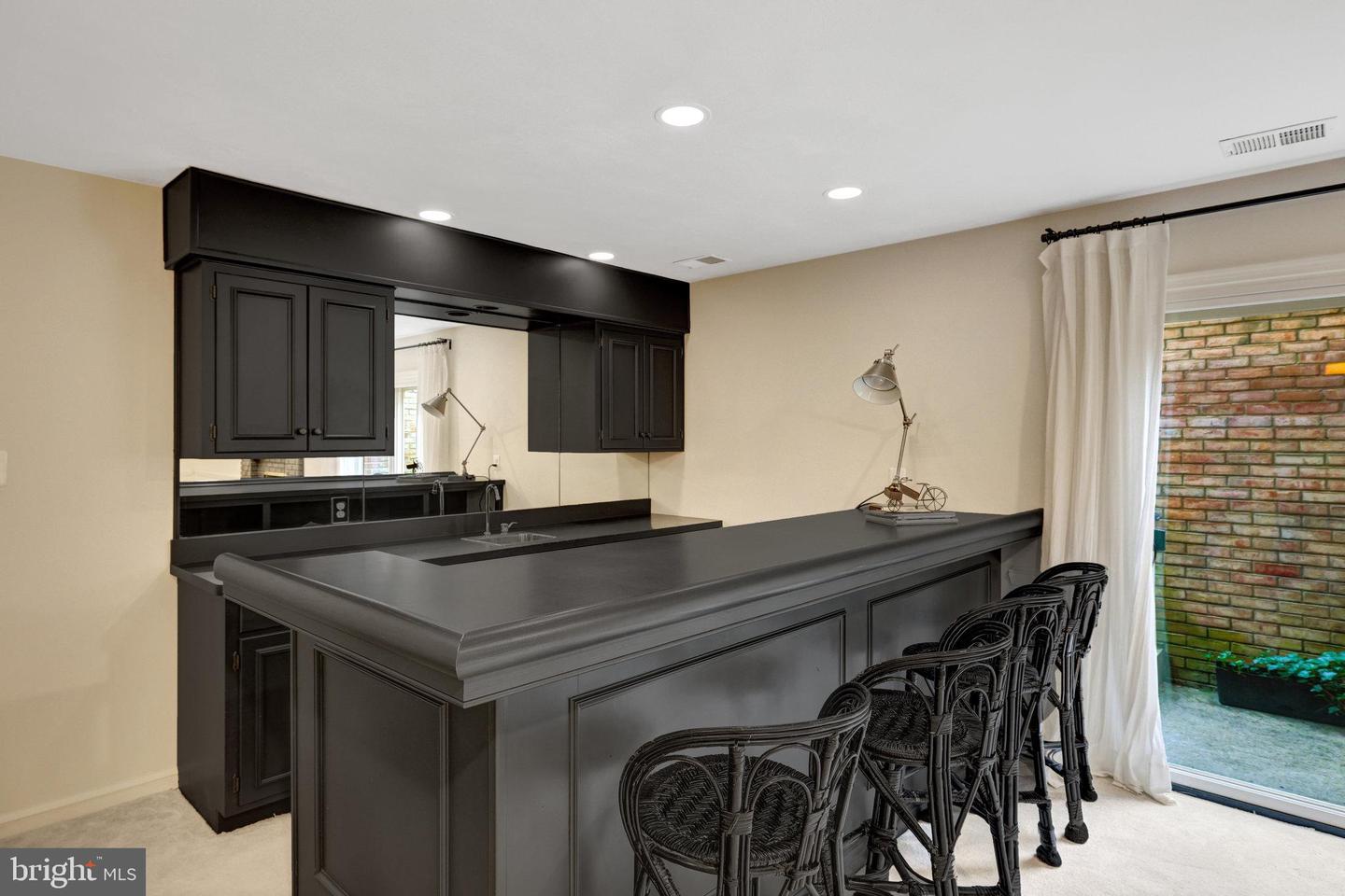 6305 DUNAWAY CT, MCLEAN, Virginia 22101, 6 Bedrooms Bedrooms, ,6 BathroomsBathrooms,Residential,For sale,6305 DUNAWAY CT,VAFX2266276 MLS # VAFX2266276