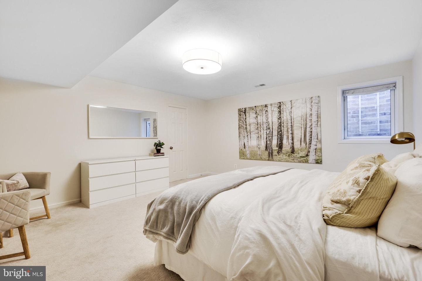 6305 DUNAWAY CT, MCLEAN, Virginia 22101, 6 Bedrooms Bedrooms, ,6 BathroomsBathrooms,Residential,For sale,6305 DUNAWAY CT,VAFX2266276 MLS # VAFX2266276