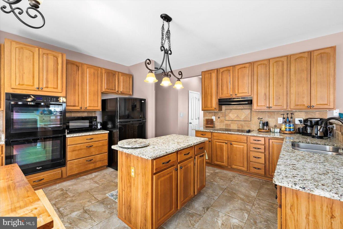 5906 W COPPER MOUNTAIN DR, SPOTSYLVANIA, Virginia 22553, 4 Bedrooms Bedrooms, 18 Rooms Rooms,3 BathroomsBathrooms,Residential,For sale,5906 W COPPER MOUNTAIN DR,VASP2036312 MLS # VASP2036312
