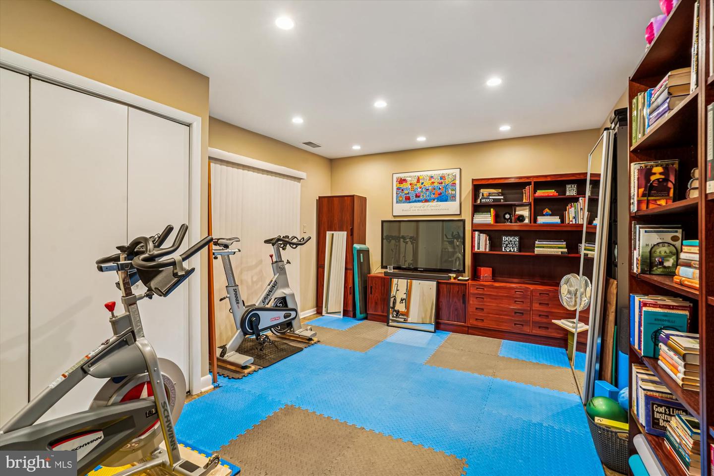 3501 REDWOOD CT, FAIRFAX, Virginia 22030, 4 Bedrooms Bedrooms, ,2 BathroomsBathrooms,Residential,For sale,3501 REDWOOD CT,VAFC2007068 MLS # VAFC2007068
