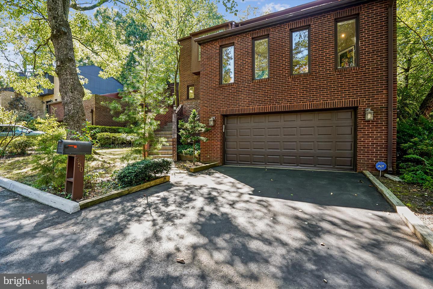 3501 REDWOOD CT, FAIRFAX, Virginia 22030, 4 Bedrooms Bedrooms, ,2 BathroomsBathrooms,Residential,For sale,3501 REDWOOD CT,VAFC2007068 MLS # VAFC2007068