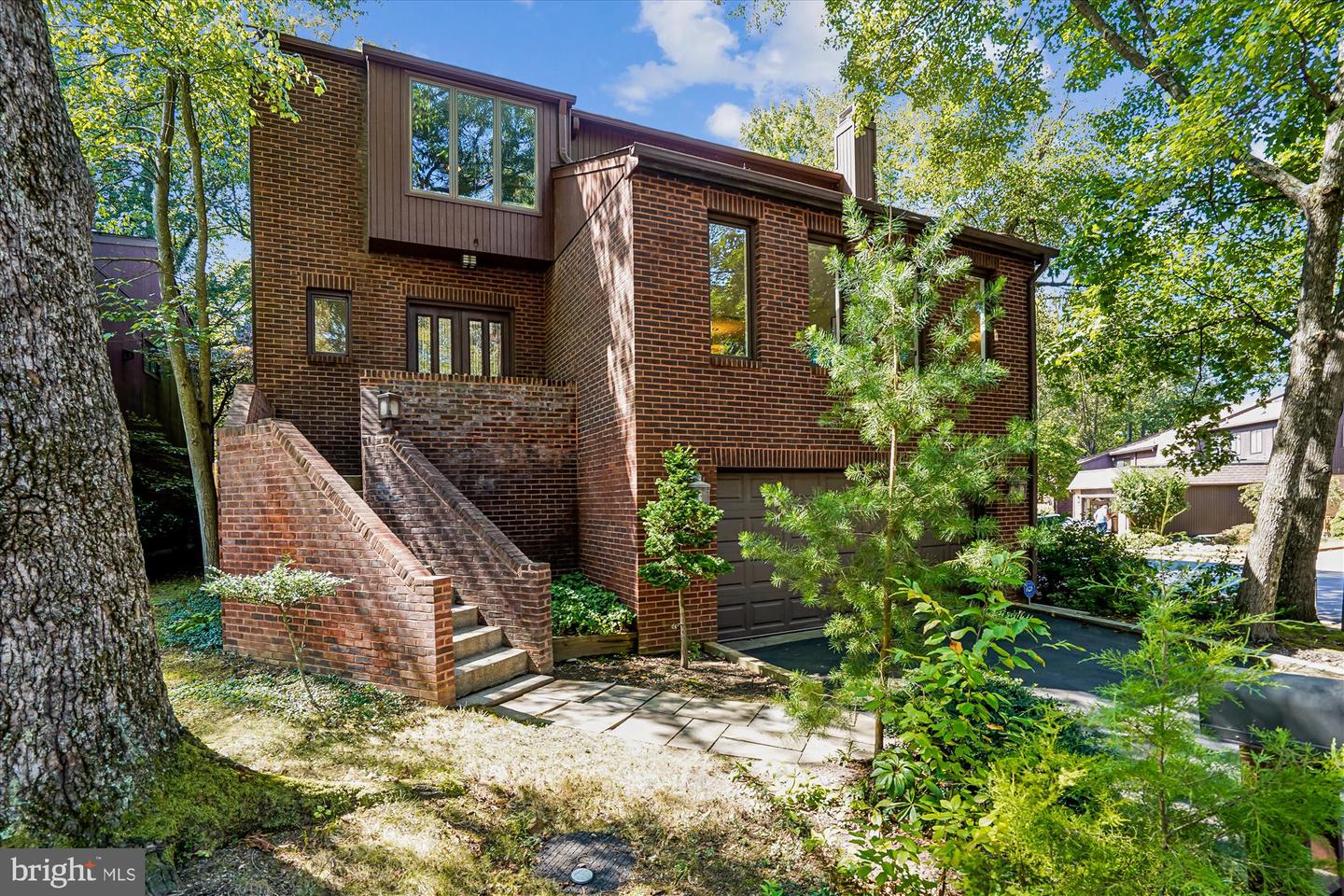3501 REDWOOD CT, FAIRFAX, Virginia 22030, 4 Bedrooms Bedrooms, ,2 BathroomsBathrooms,Residential,For sale,3501 REDWOOD CT,VAFC2007068 MLS # VAFC2007068