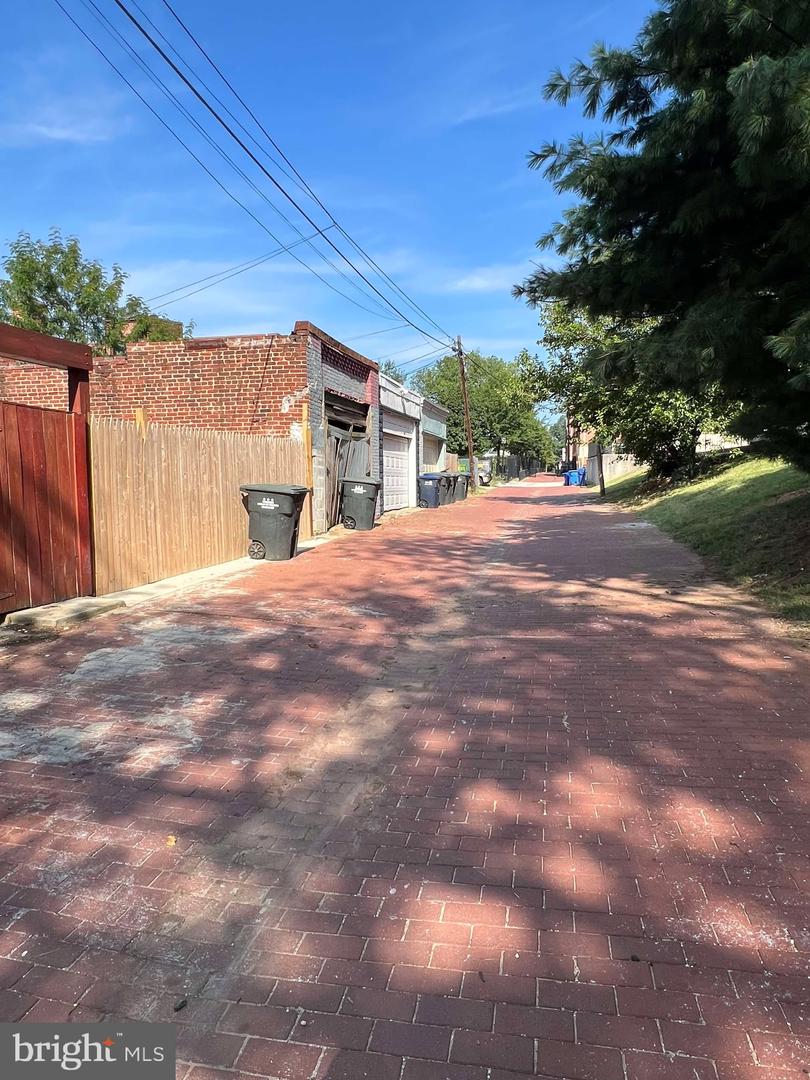 1278 MORSE ST NE, WASHINGTON, District Of Columbia 20002, 6 Bedrooms Bedrooms, ,4 BathroomsBathrooms,Residential,For sale,1278 MORSE ST NE,DCDC2223914 MLS # DCDC2223914