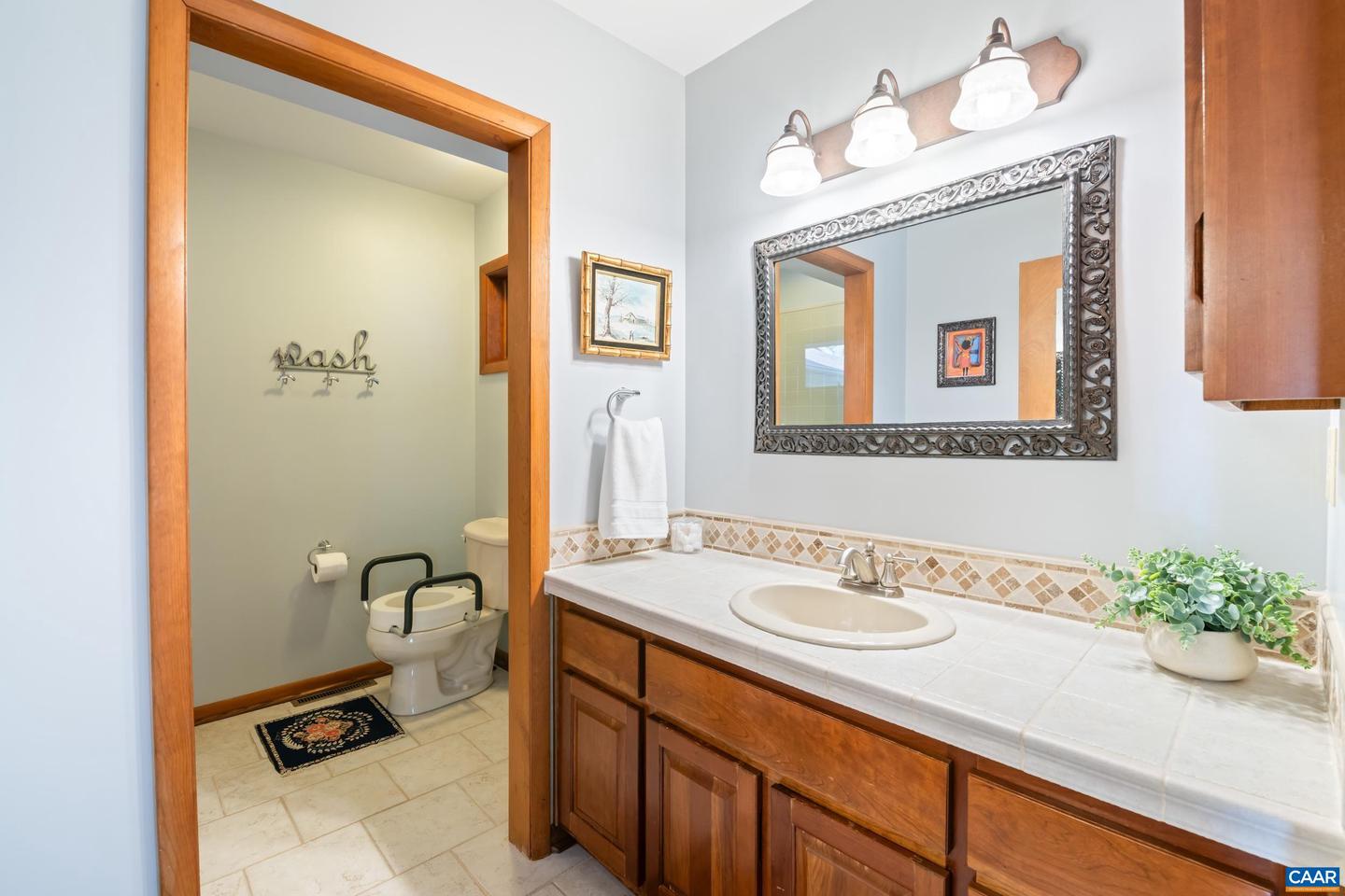3869 STONY POINT RD, KESWICK, Virginia 22942, 3 Bedrooms Bedrooms, ,2 BathroomsBathrooms,Residential,For sale,3869 STONY POINT RD,669451 MLS # 669451
