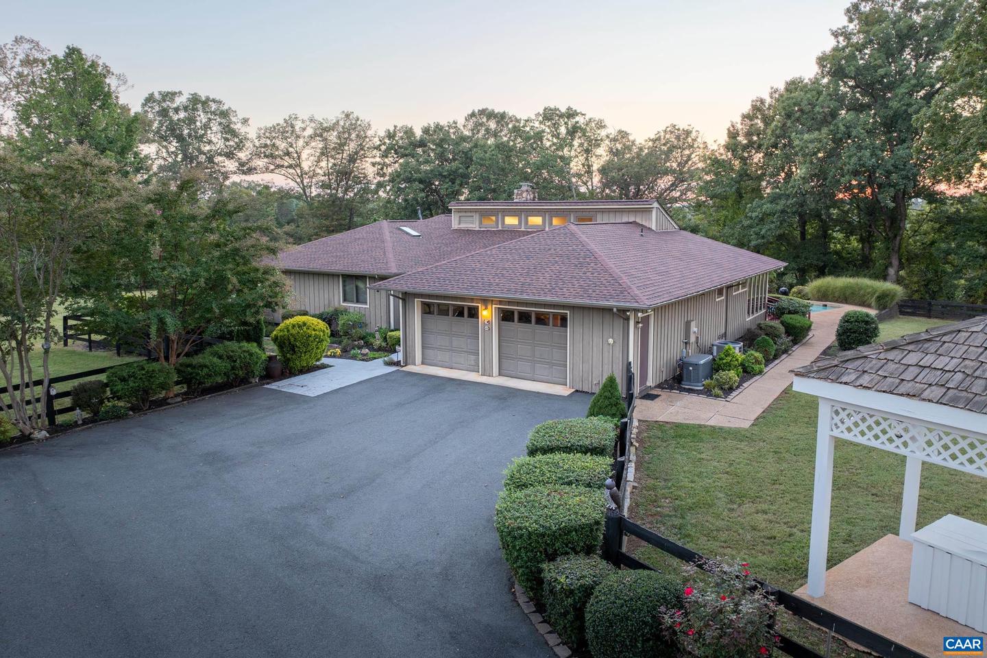 3869 STONY POINT RD, KESWICK, Virginia 22942, 3 Bedrooms Bedrooms, ,2 BathroomsBathrooms,Residential,For sale,3869 STONY POINT RD,669451 MLS # 669451