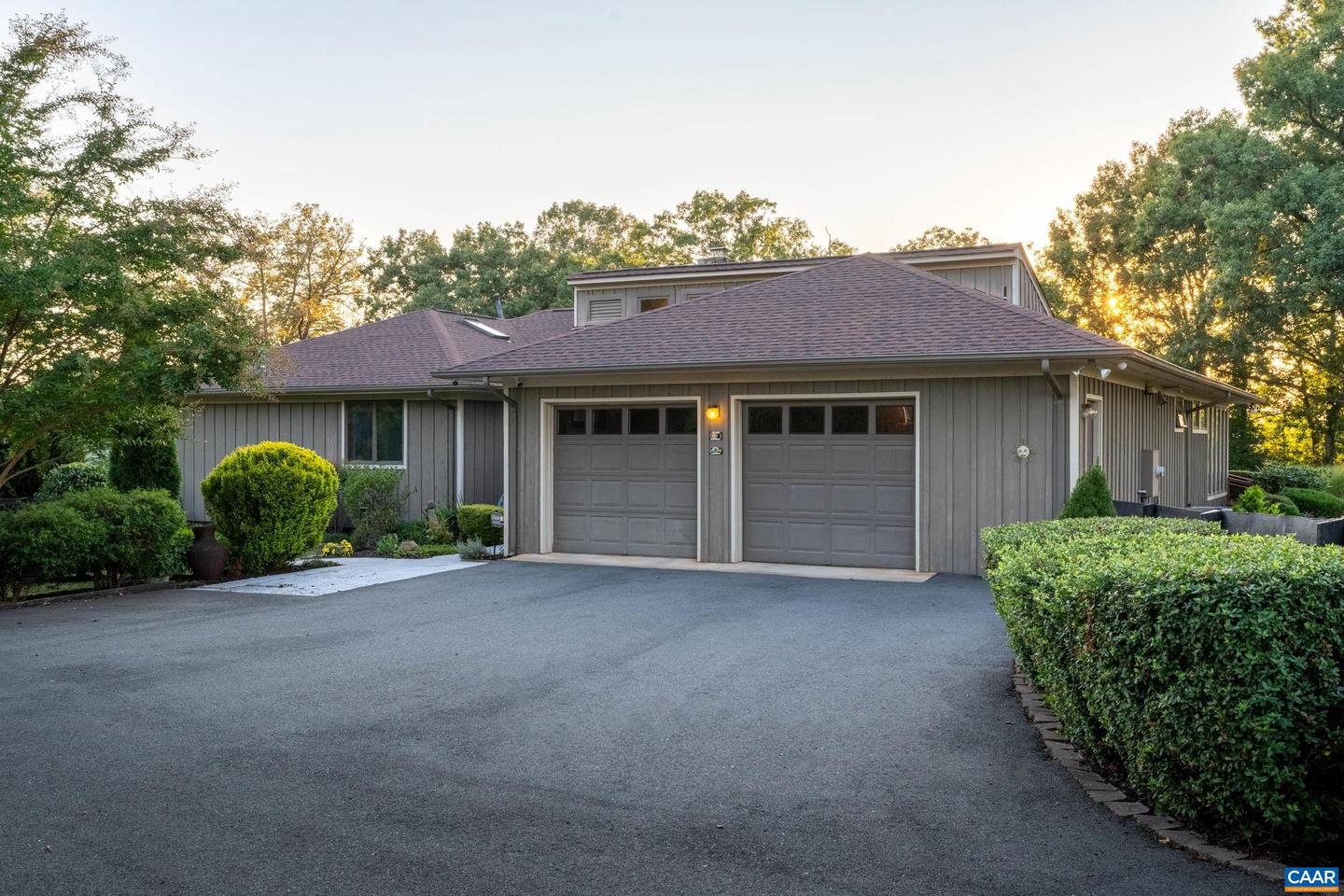 3869 STONY POINT RD, KESWICK, Virginia 22942, 3 Bedrooms Bedrooms, ,2 BathroomsBathrooms,Residential,For sale,3869 STONY POINT RD,669451 MLS # 669451