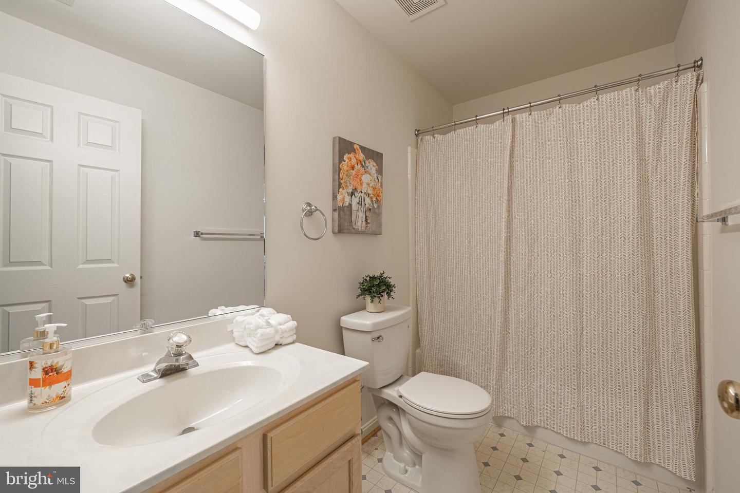 11706 INNISBROOK CIR, FREDERICKSBURG, Virginia 22407, 4 Bedrooms Bedrooms, ,3 BathroomsBathrooms,Residential,For sale,11706 INNISBROOK CIR,VASP2036568 MLS # VASP2036568