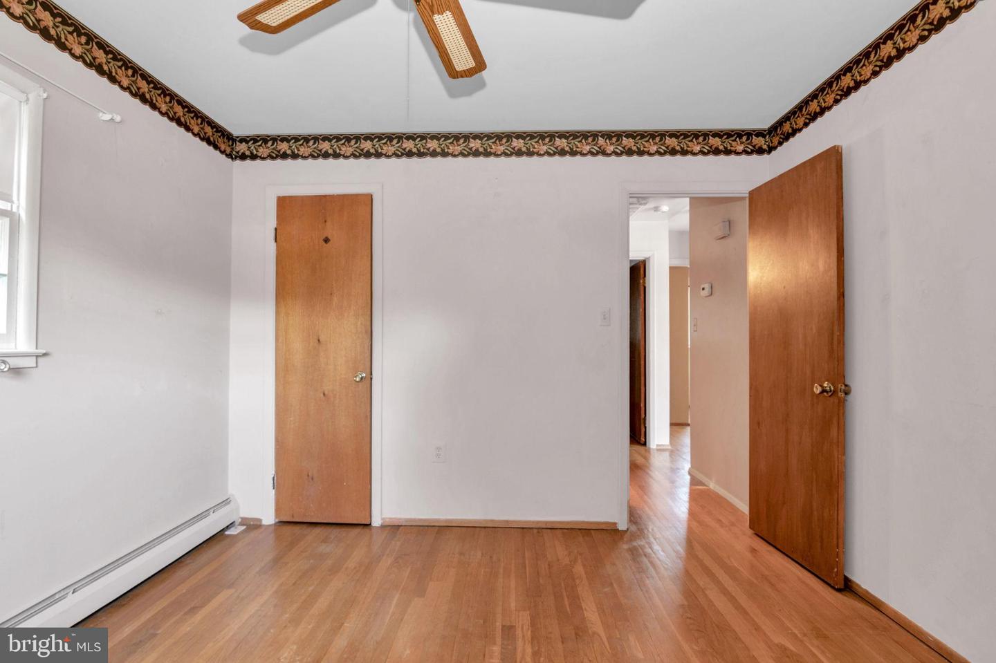 15214 COLORADO AVE, WOODBRIDGE, Virginia 22191, 3 Bedrooms Bedrooms, 9 Rooms Rooms,2 BathroomsBathrooms,Residential,For sale,15214 COLORADO AVE,VAPW2105070 MLS # VAPW2105070