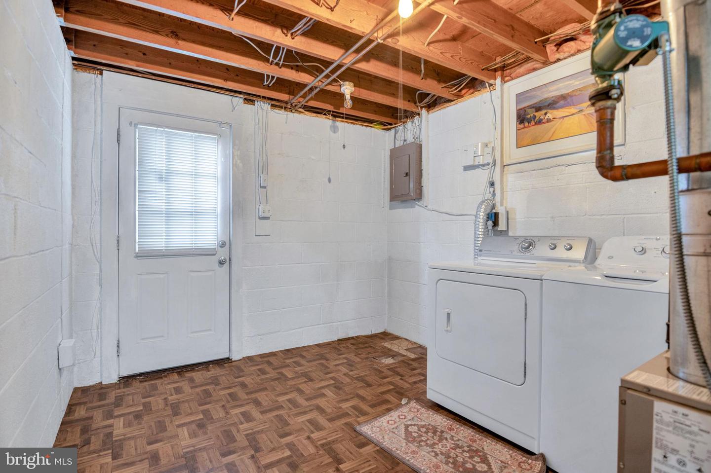 15214 COLORADO AVE, WOODBRIDGE, Virginia 22191, 3 Bedrooms Bedrooms, 9 Rooms Rooms,2 BathroomsBathrooms,Residential,For sale,15214 COLORADO AVE,VAPW2105070 MLS # VAPW2105070