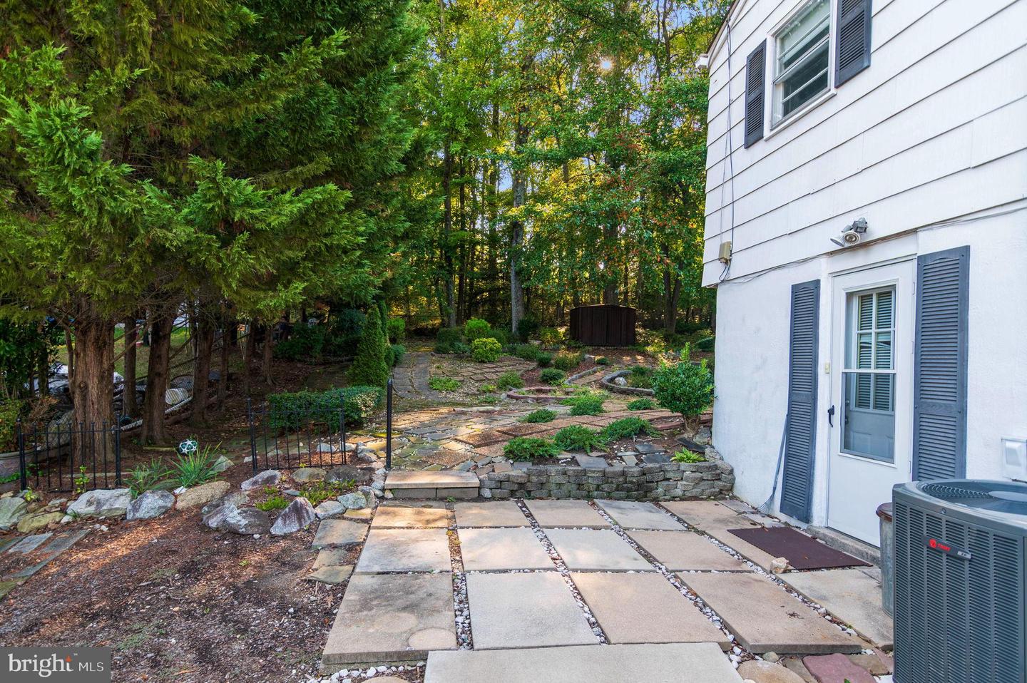 15214 COLORADO AVE, WOODBRIDGE, Virginia 22191, 3 Bedrooms Bedrooms, 9 Rooms Rooms,2 BathroomsBathrooms,Residential,For sale,15214 COLORADO AVE,VAPW2105070 MLS # VAPW2105070