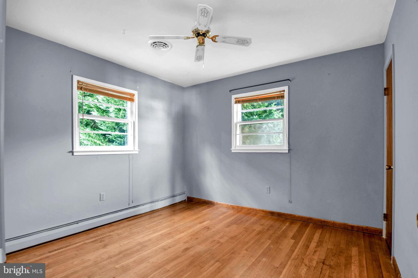 15214 COLORADO AVE, WOODBRIDGE, Virginia 22191, 3 Bedrooms Bedrooms, 9 Rooms Rooms,2 BathroomsBathrooms,Residential,For sale,15214 COLORADO AVE,VAPW2105070 MLS # VAPW2105070