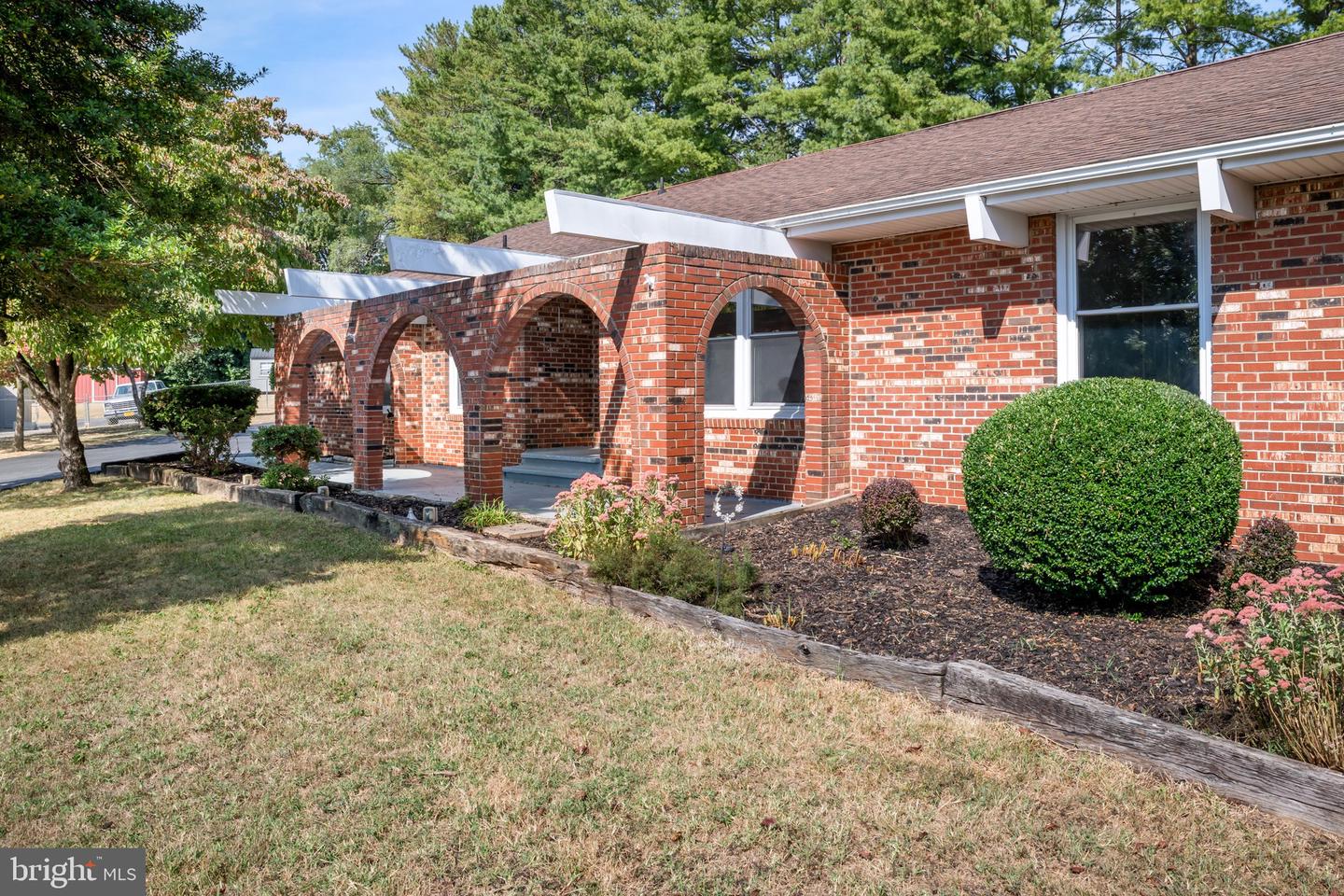 310 CAMBRIDGE DR #1, STUARTS DRAFT, Virginia 24477, 2 Bedrooms Bedrooms, ,2 BathroomsBathrooms,Residential,For sale,310 CAMBRIDGE DR #1,VAAG2002668 MLS # VAAG2002668