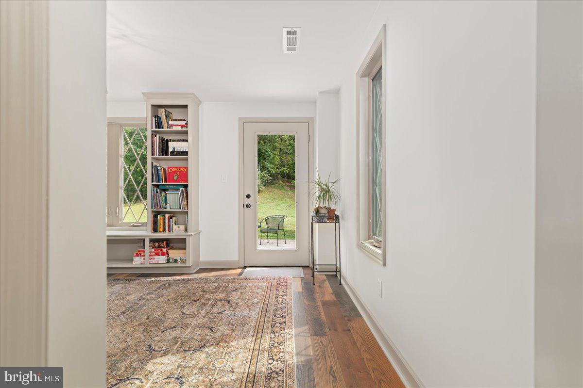 181 MOBLEY MTN RD, AMHERST, Virginia 24521, ,1 BathroomBathrooms,Residential,For sale,181 MOBLEY MTN RD,VAAH2000084 MLS # VAAH2000084