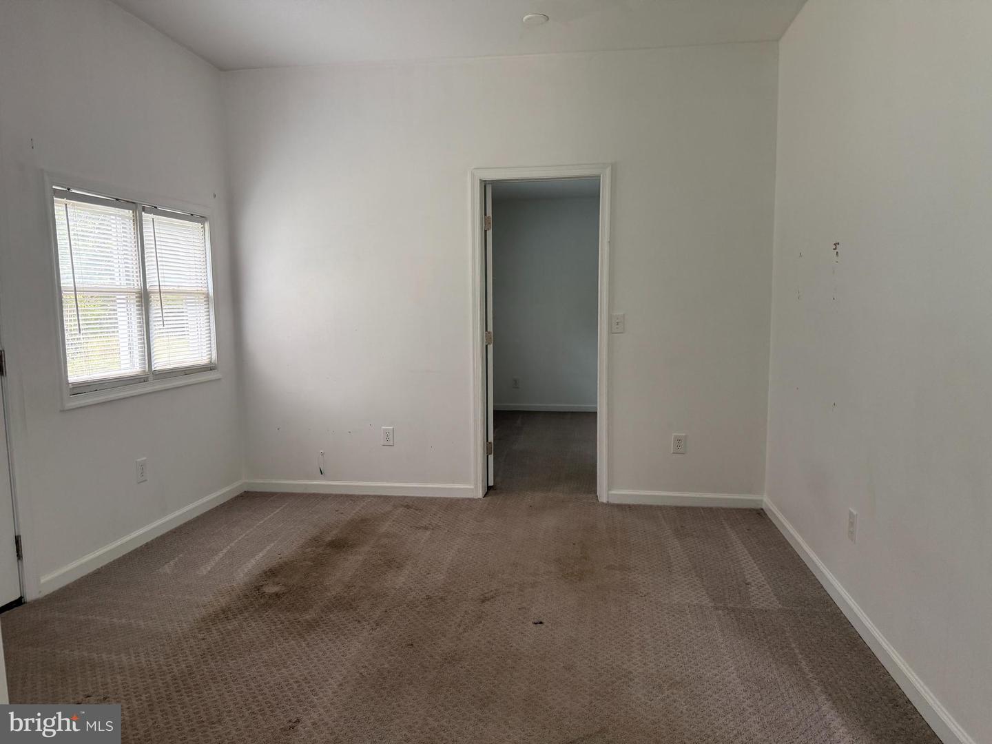 9011 SMITHS BEND RD, FREDERICKSBURG, Virginia 22407, 2 Bedrooms Bedrooms, ,1 BathroomBathrooms,Residential,For sale,9011 SMITHS BEND RD,VASP2032454 MLS # VASP2032454