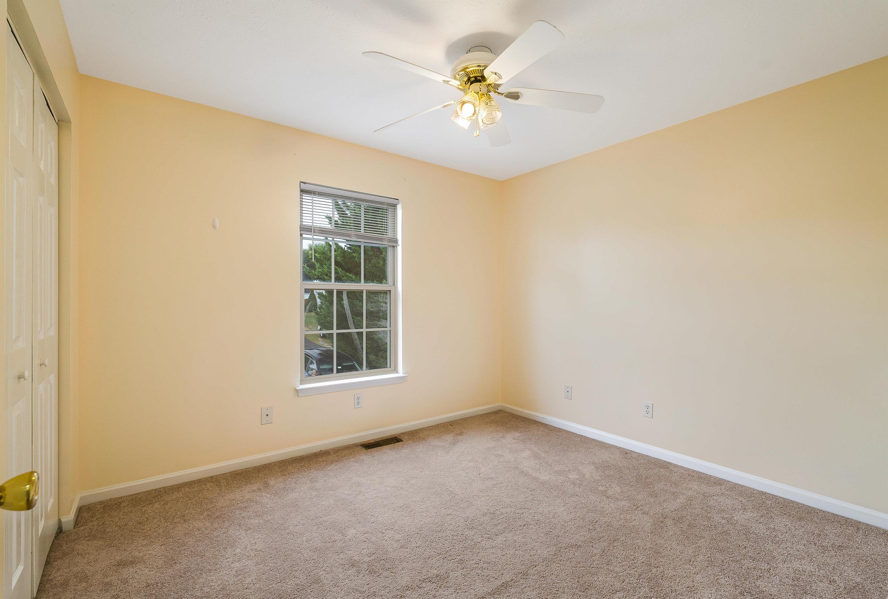 14 CARROLLTON CT, WEYERS CAVE, Virginia 24486, 4 Bedrooms Bedrooms, ,2 BathroomsBathrooms,Residential,14 CARROLLTON CT,669521 MLS # 669521