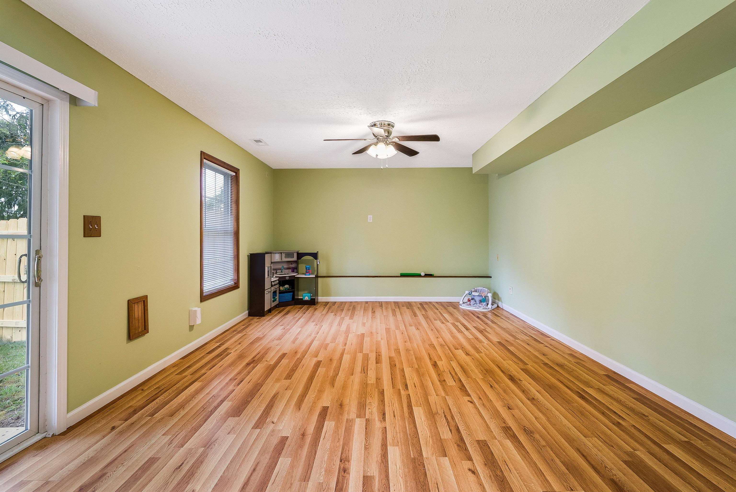 14 CARROLLTON CT, WEYERS CAVE, Virginia 24486, 4 Bedrooms Bedrooms, ,2 BathroomsBathrooms,Residential,14 CARROLLTON CT,669521 MLS # 669521