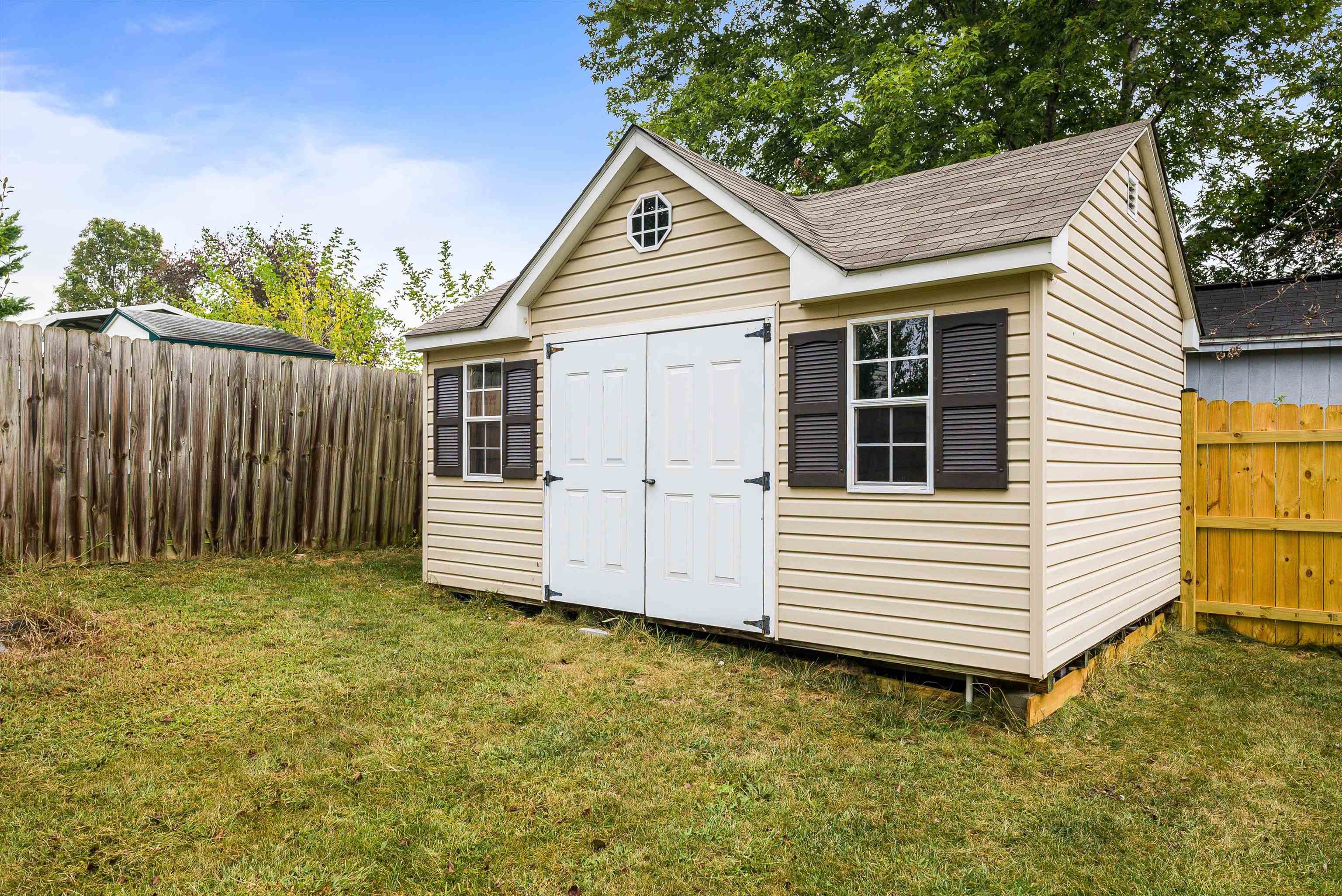 14 CARROLLTON CT, WEYERS CAVE, Virginia 24486, 4 Bedrooms Bedrooms, ,2 BathroomsBathrooms,Residential,14 CARROLLTON CT,669521 MLS # 669521