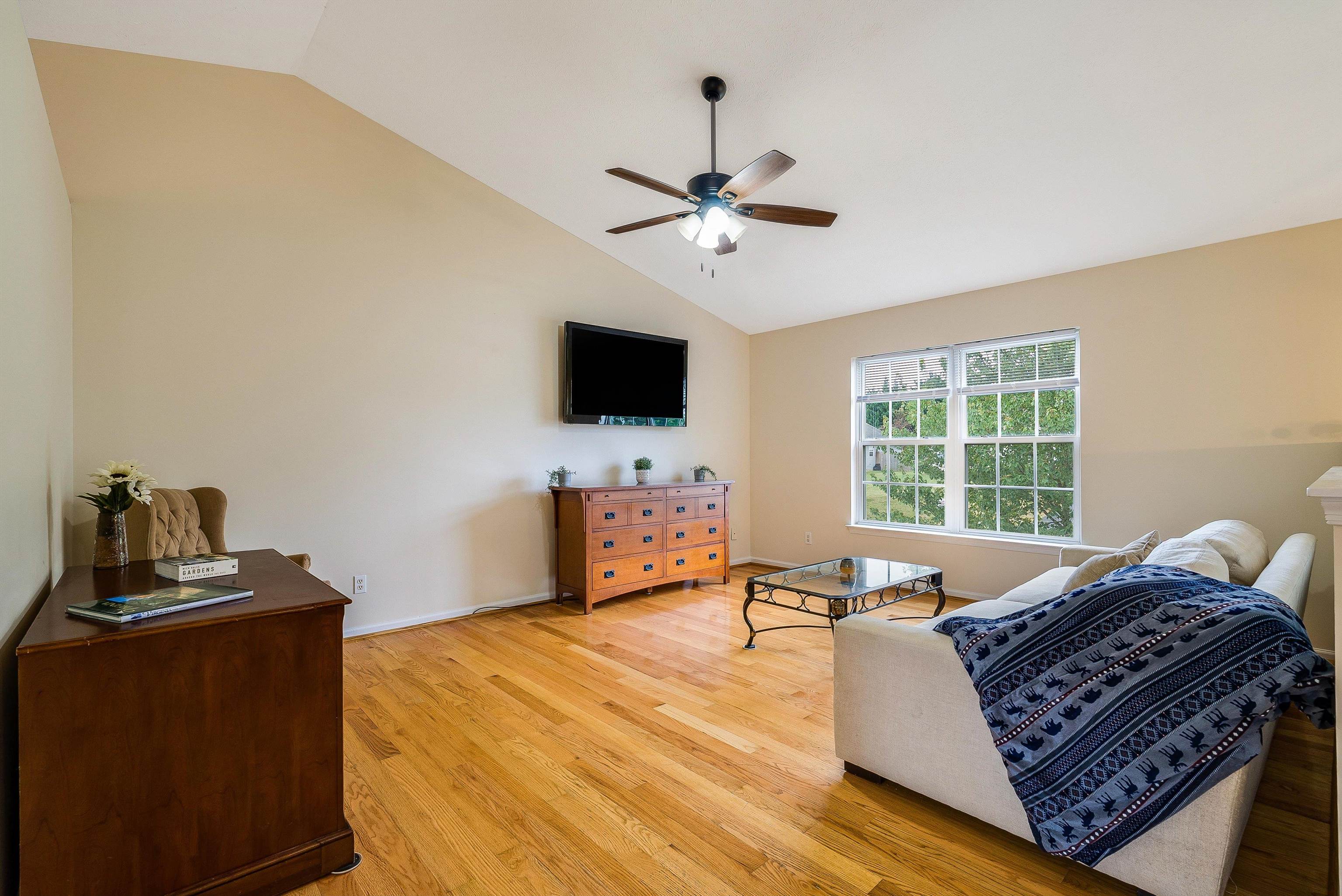 14 CARROLLTON CT, WEYERS CAVE, Virginia 24486, 4 Bedrooms Bedrooms, ,2 BathroomsBathrooms,Residential,14 CARROLLTON CT,669521 MLS # 669521