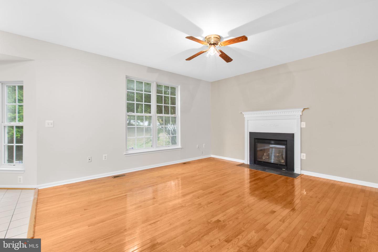 17575 DEWEYS RUN LN, DUMFRIES, Virginia 22026, 4 Bedrooms Bedrooms, 8 Rooms Rooms,2 BathroomsBathrooms,Residential,For sale,17575 DEWEYS RUN LN,VAPW2104908 MLS # VAPW2104908