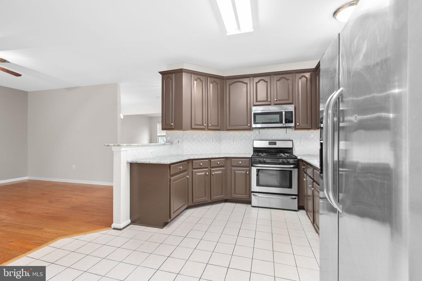 17575 DEWEYS RUN LN, DUMFRIES, Virginia 22026, 4 Bedrooms Bedrooms, 8 Rooms Rooms,2 BathroomsBathrooms,Residential,For sale,17575 DEWEYS RUN LN,VAPW2104908 MLS # VAPW2104908