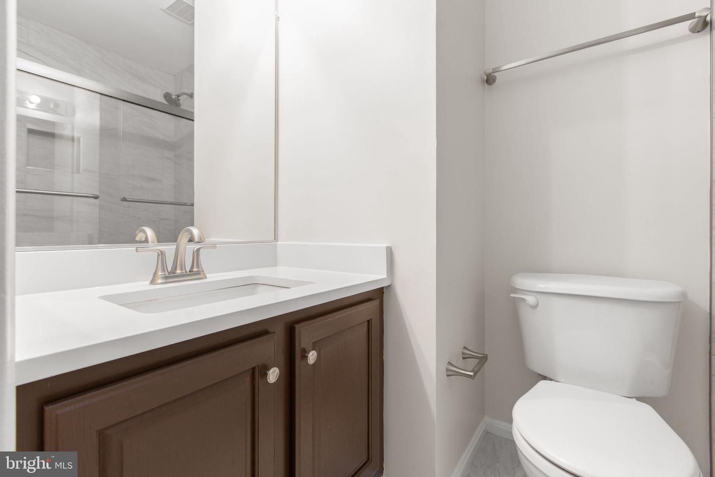 17575 DEWEYS RUN LN, DUMFRIES, Virginia 22026, 4 Bedrooms Bedrooms, 8 Rooms Rooms,2 BathroomsBathrooms,Residential,For sale,17575 DEWEYS RUN LN,VAPW2104908 MLS # VAPW2104908