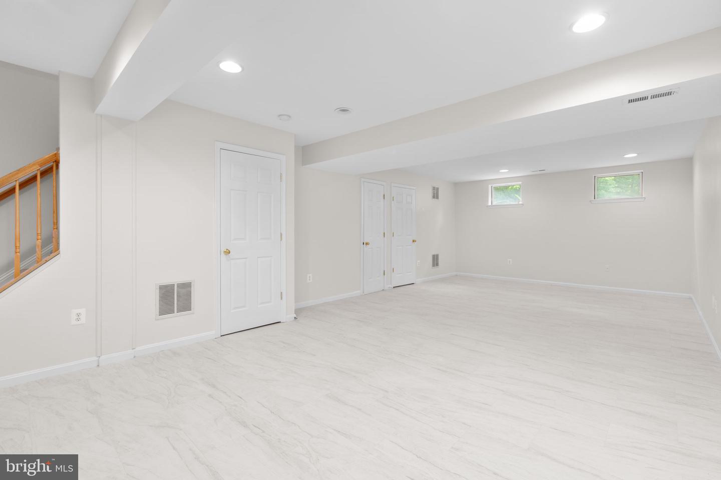 17575 DEWEYS RUN LN, DUMFRIES, Virginia 22026, 4 Bedrooms Bedrooms, 8 Rooms Rooms,2 BathroomsBathrooms,Residential,For sale,17575 DEWEYS RUN LN,VAPW2104908 MLS # VAPW2104908