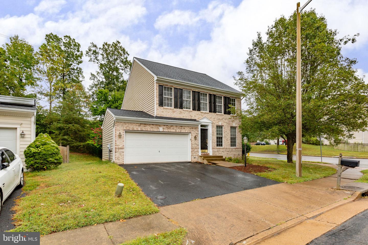 17575 DEWEYS RUN LN, DUMFRIES, Virginia 22026, 4 Bedrooms Bedrooms, 8 Rooms Rooms,2 BathroomsBathrooms,Residential,For sale,17575 DEWEYS RUN LN,VAPW2104908 MLS # VAPW2104908