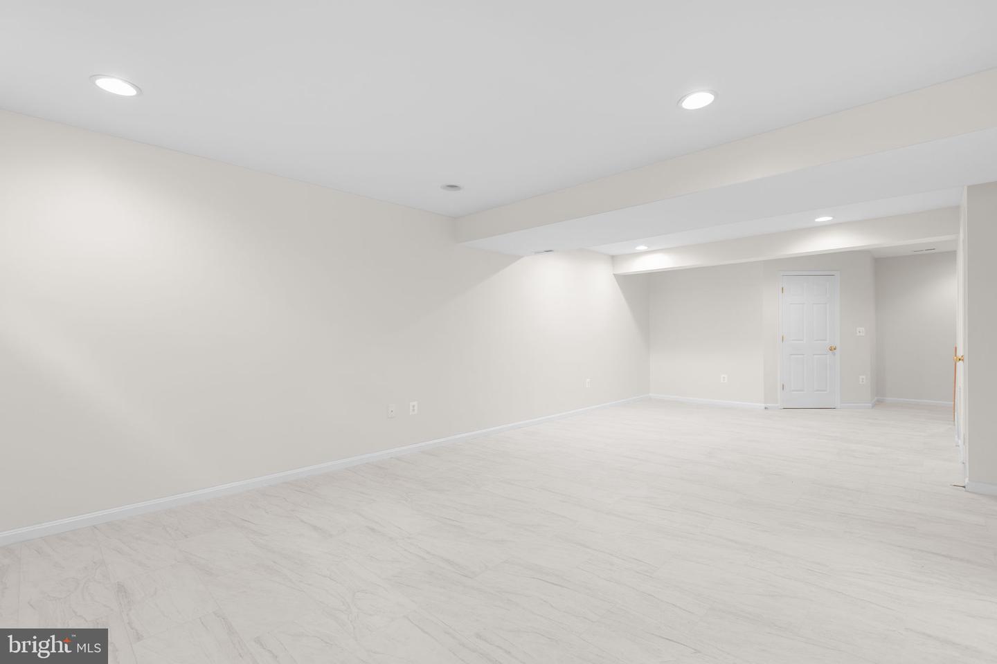 17575 DEWEYS RUN LN, DUMFRIES, Virginia 22026, 4 Bedrooms Bedrooms, 8 Rooms Rooms,2 BathroomsBathrooms,Residential,For sale,17575 DEWEYS RUN LN,VAPW2104908 MLS # VAPW2104908