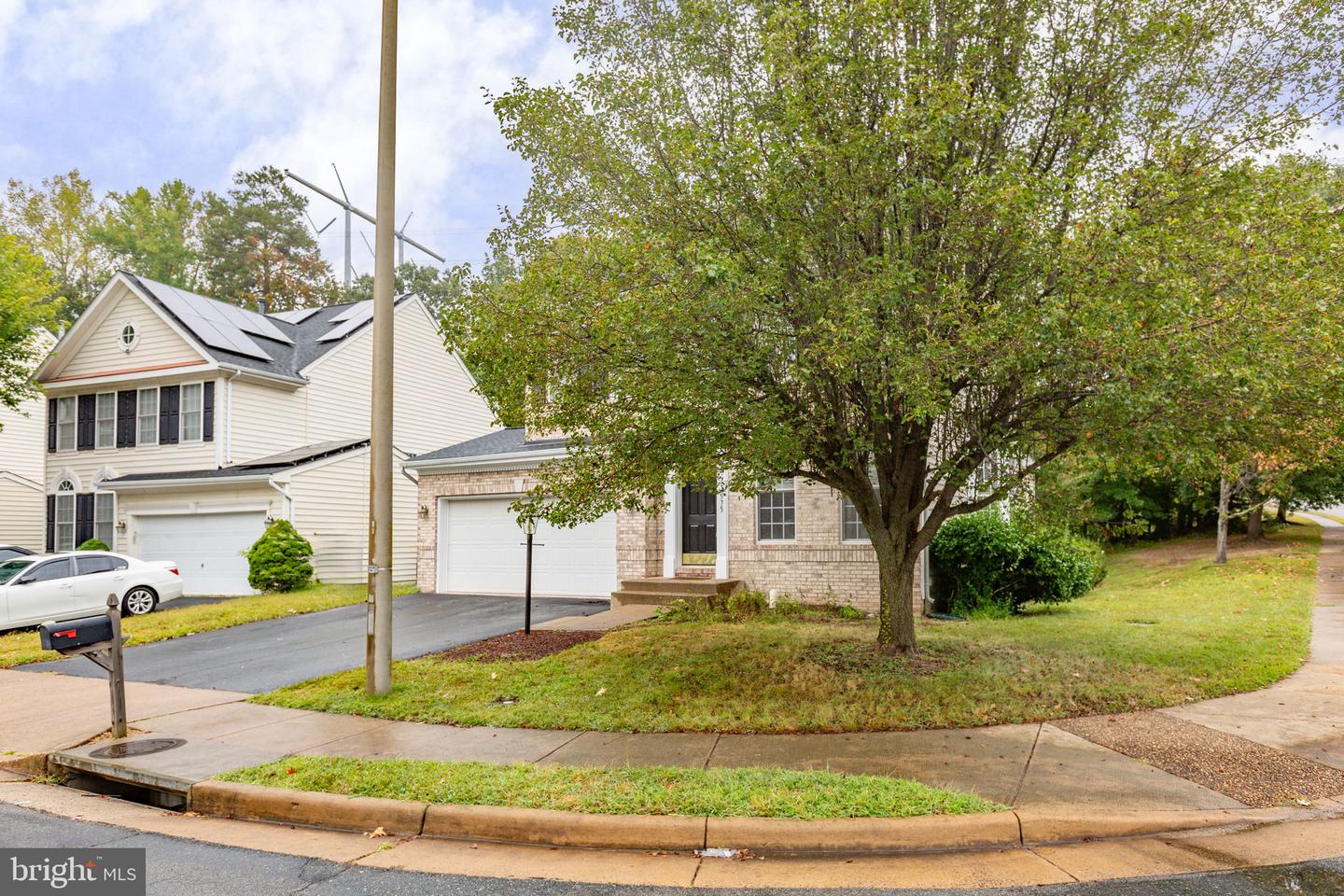 17575 DEWEYS RUN LN, DUMFRIES, Virginia 22026, 4 Bedrooms Bedrooms, 8 Rooms Rooms,2 BathroomsBathrooms,Residential,For sale,17575 DEWEYS RUN LN,VAPW2104908 MLS # VAPW2104908