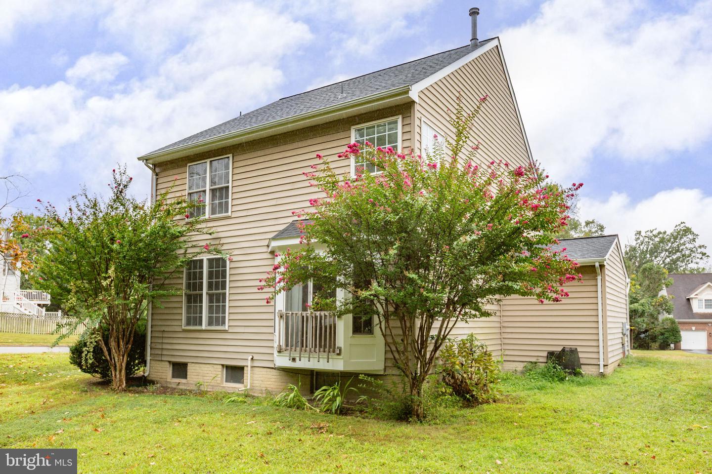 17575 DEWEYS RUN LN, DUMFRIES, Virginia 22026, 4 Bedrooms Bedrooms, 8 Rooms Rooms,2 BathroomsBathrooms,Residential,For sale,17575 DEWEYS RUN LN,VAPW2104908 MLS # VAPW2104908