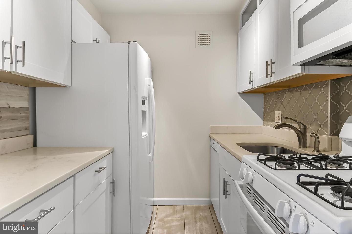 1931 N CLEVELAND ST #409, ARLINGTON, Virginia 22201, 1 Bedroom Bedrooms, ,1 BathroomBathrooms,Residential,For sale,1931 N CLEVELAND ST #409,VAAR2064300 MLS # VAAR2064300