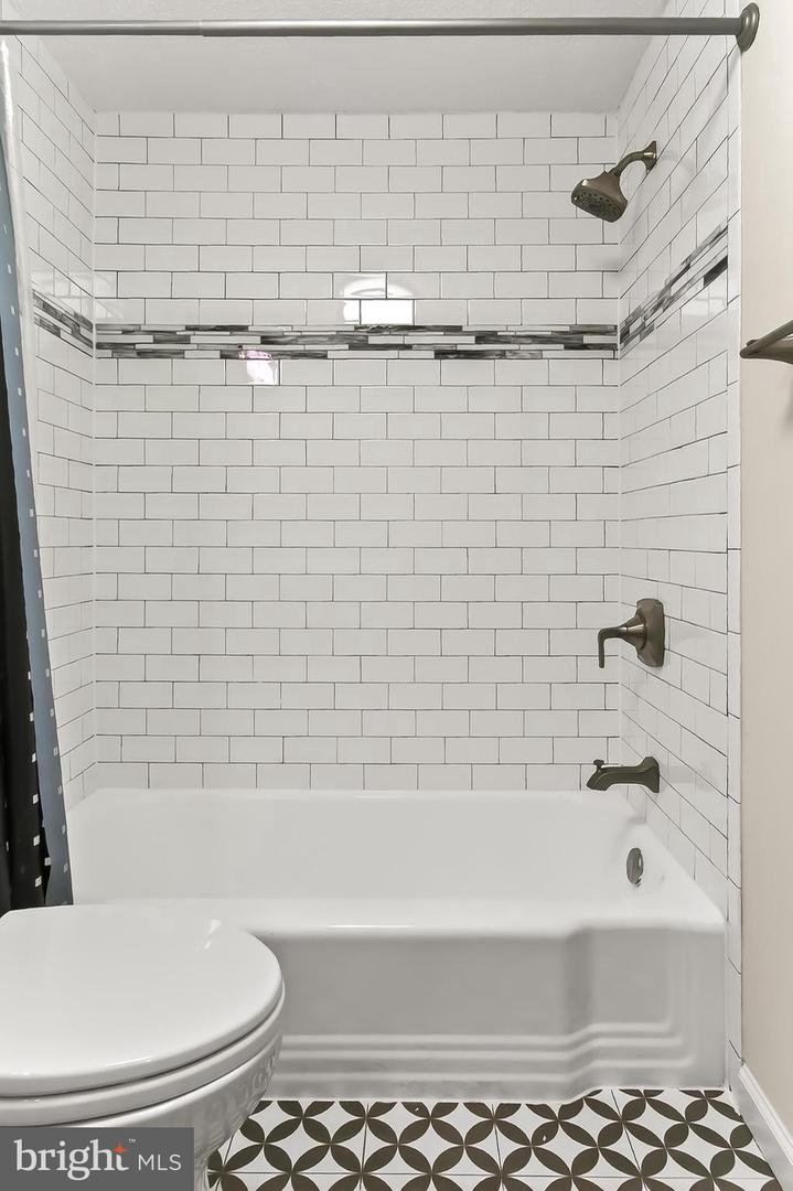 1931 N CLEVELAND ST #409, ARLINGTON, Virginia 22201, 1 Bedroom Bedrooms, ,1 BathroomBathrooms,Residential,For sale,1931 N CLEVELAND ST #409,VAAR2064300 MLS # VAAR2064300