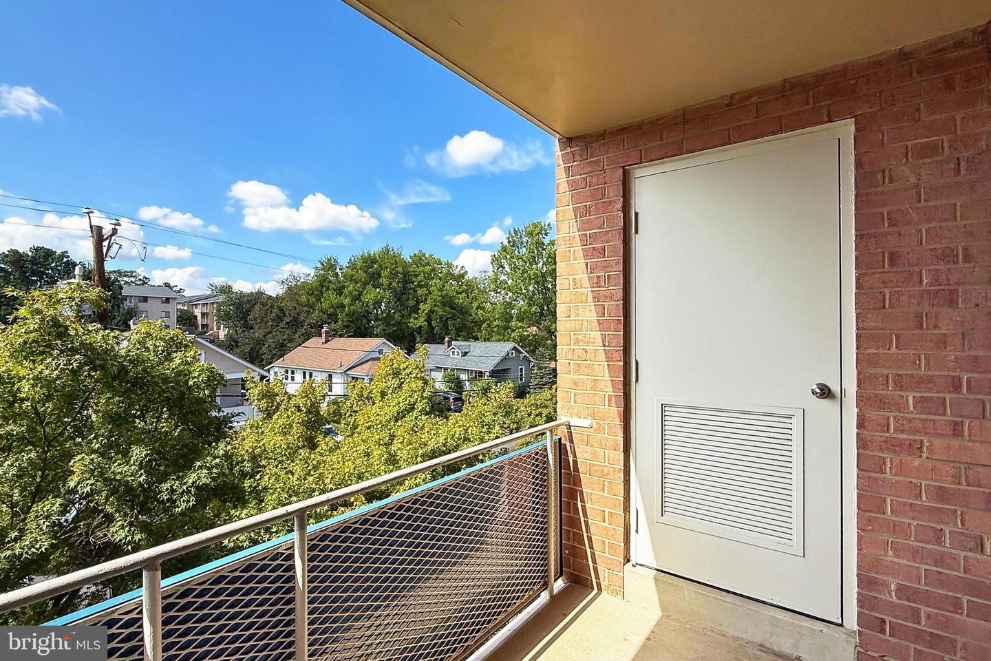 1931 N CLEVELAND ST #409, ARLINGTON, Virginia 22201, 1 Bedroom Bedrooms, ,1 BathroomBathrooms,Residential,For sale,1931 N CLEVELAND ST #409,VAAR2064300 MLS # VAAR2064300