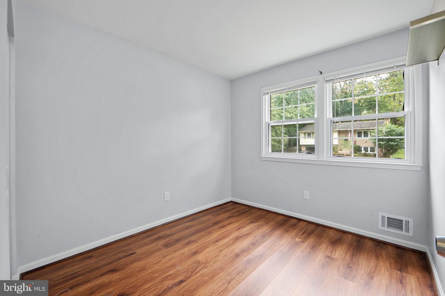 7222 WILLOW OAK PL, SPRINGFIELD, Virginia 22153, 4 Bedrooms Bedrooms, 7 Rooms Rooms,3 BathroomsBathrooms,Residential,For sale,7222 WILLOW OAK PL,VAFX2269958 MLS # VAFX2269958